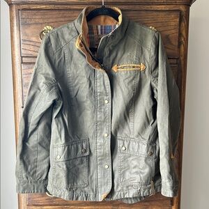 Vintage Women’s Legendary Whitetails Utility Jacket in Olive and Tan